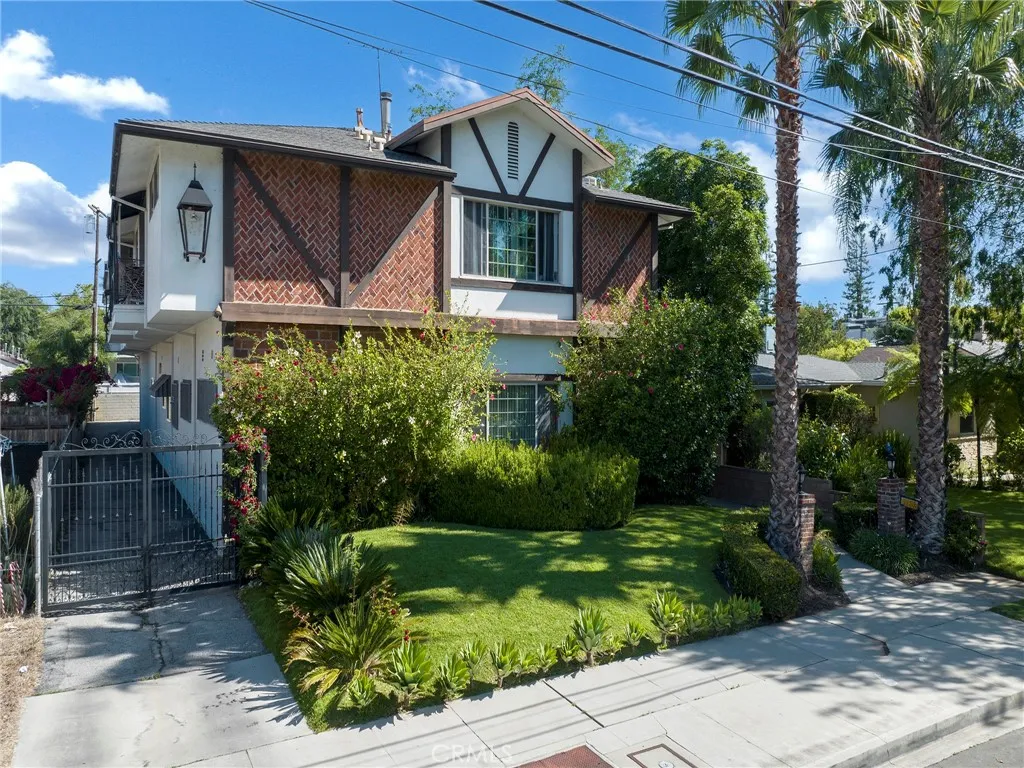 Additional image 46 of 12803 Bloomfield St Unit 2, Studio City, CA 91604