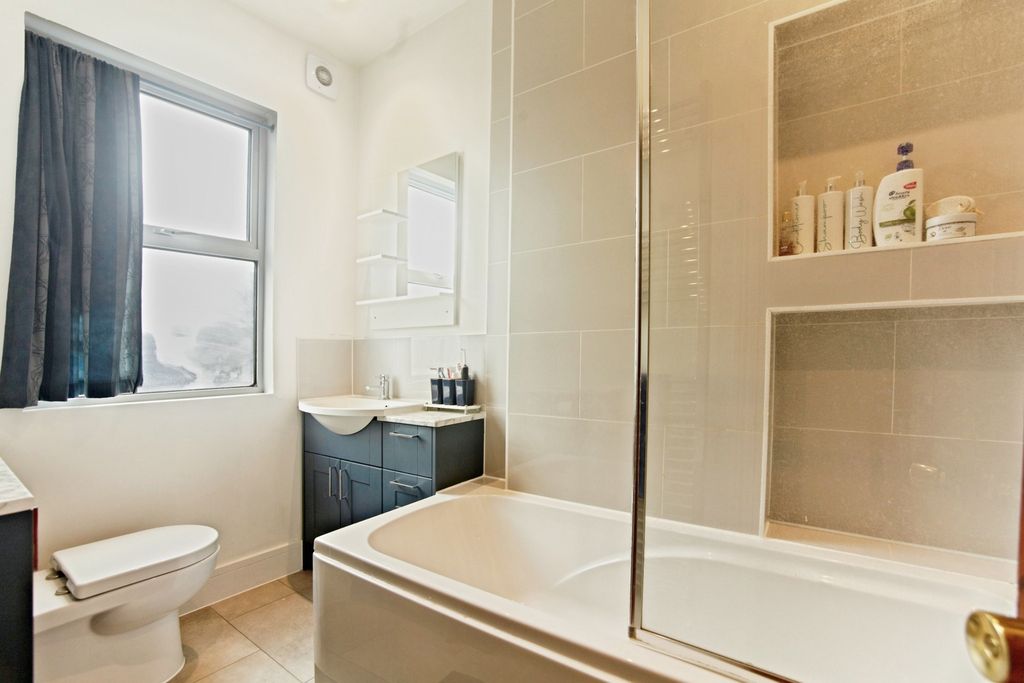 Additional image 15 of 4 bed end terrace house for saleRoche Road, London SW16