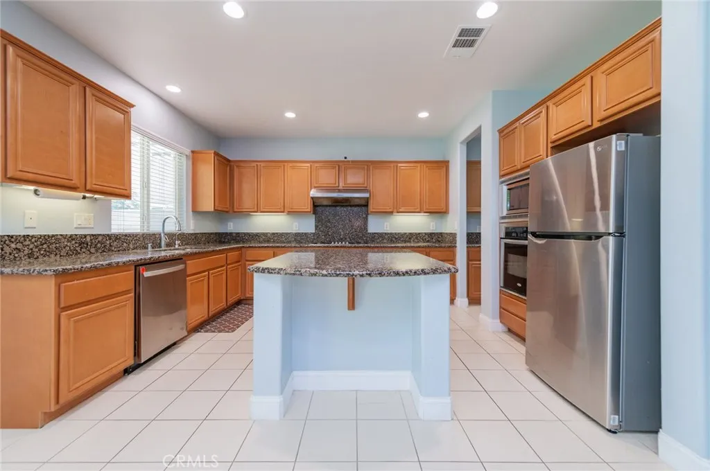 Additional image 12 of 12939 Thornbury Lane, Eastvale, CA 92880