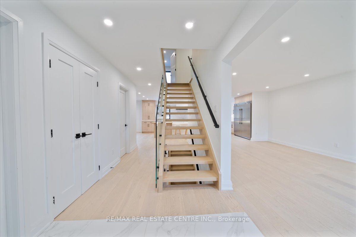Additional image 4 of 32 Elena Court, Hamilton, ON, L9C 7P7