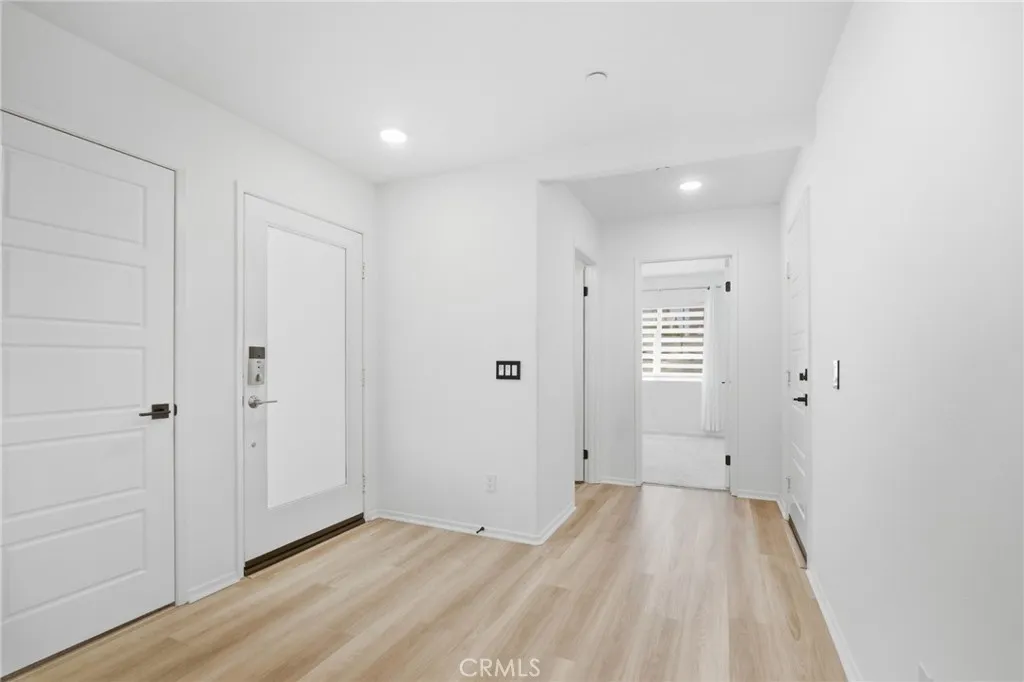 Additional image 37 of 32806 Crown Point Ln, Lake Elsinore, CA 92530