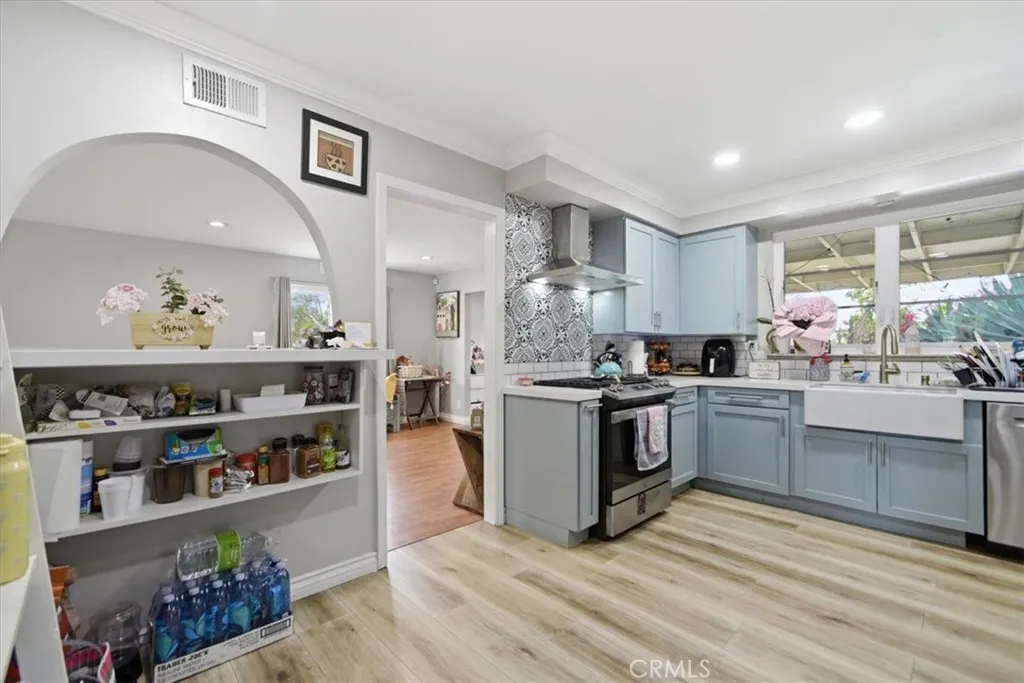 Additional image 43 of 9533 Frankirst Ave, North Hills, CA 91343