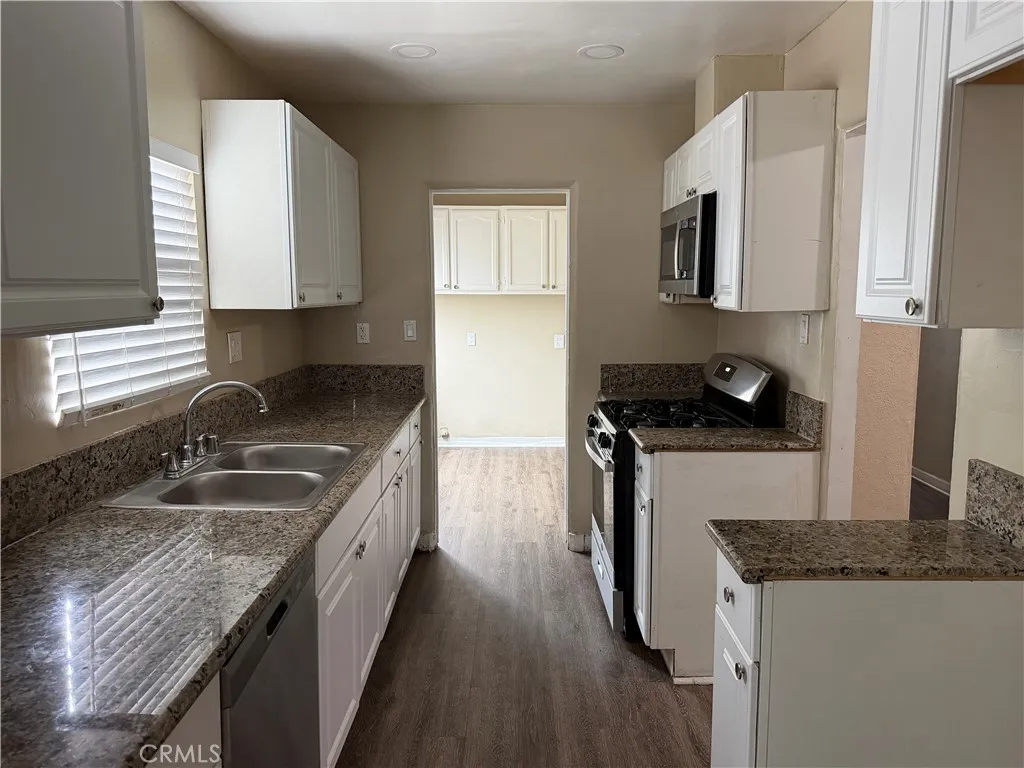 Additional image 15 of 1716 W 67th St, Los Angeles, CA 90047