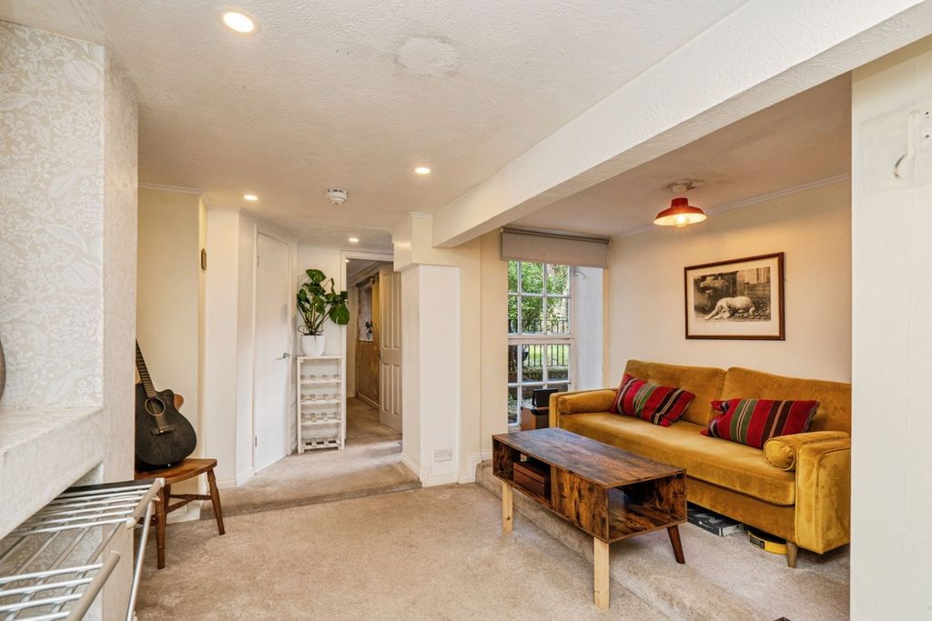 Additional image 10 of 1 bed flat for saleTower Road, Hindhead, Surrey GU26
