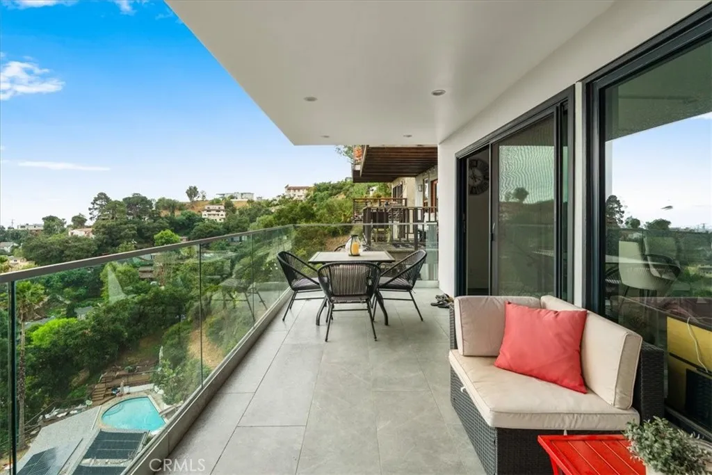 8960 Crescent, Los Angeles, CA 90046