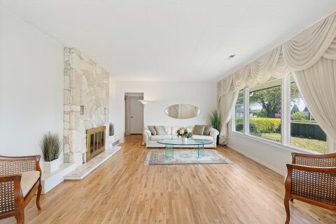 Additional image 8 of 3975 Spruce Street, Burnaby, BC, V5G 1Y2