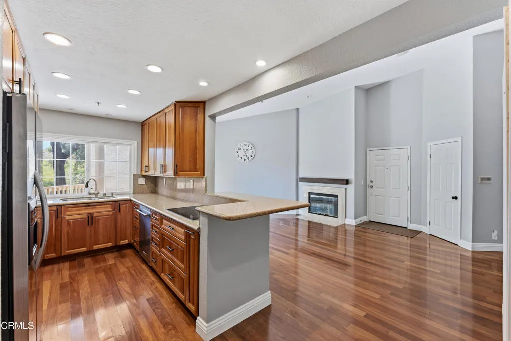 Additional image 10 of 5728 Oak Bend Lane Unit 312, Oak Park, CA 91377
