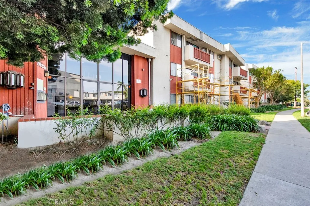 Additional image 20 of 20234 Cantara Street Unit 314, Winnetka, CA 91306