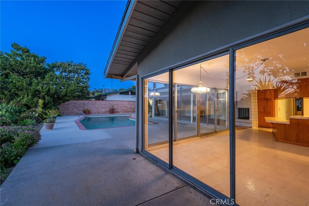 15407 Stonewood Terrace, Sherman Oaks, CA 91403 photo 5