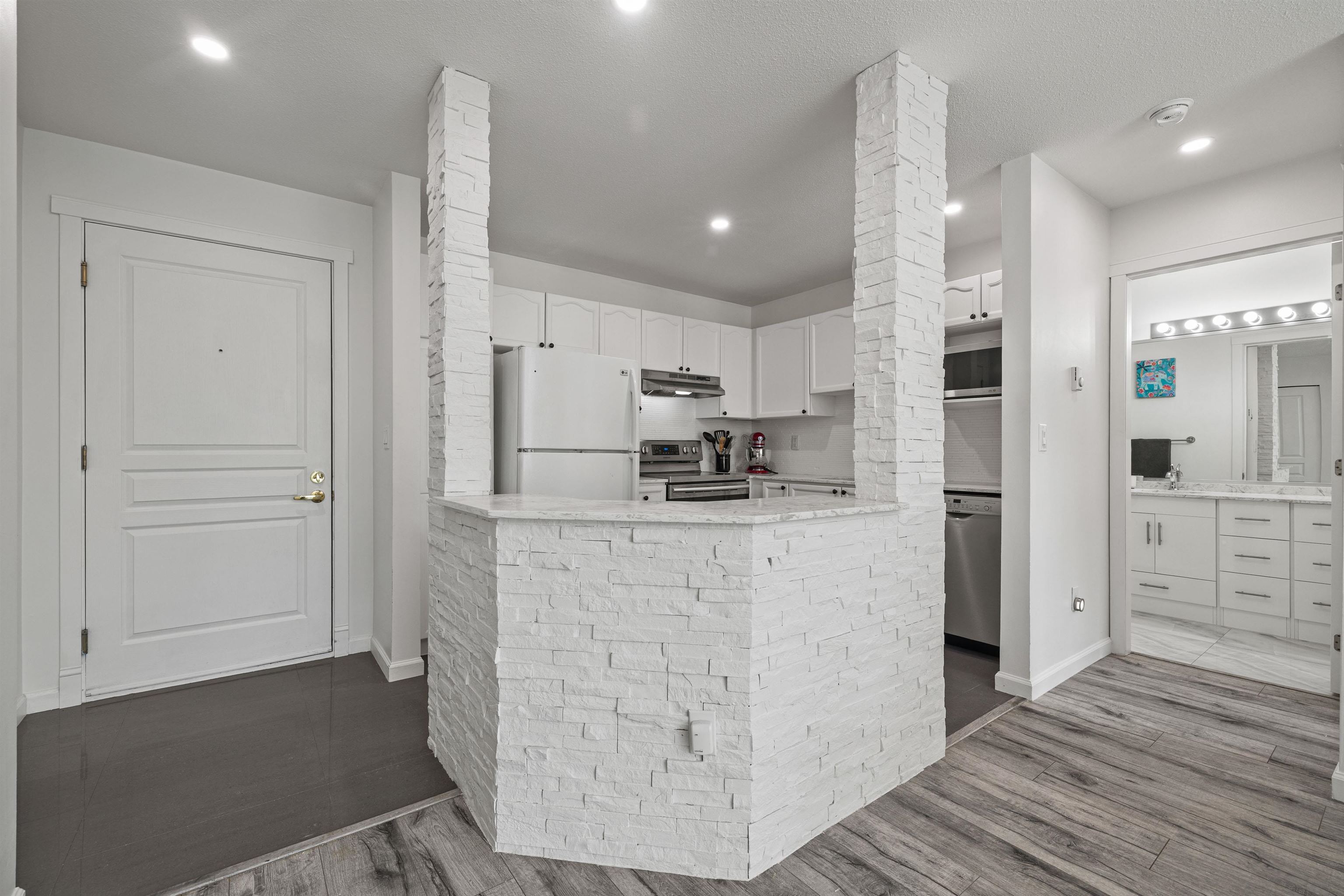 Additional image 6 of 407-33478 Roberts Avenue, Abbotsford, BC, V2S 8E1