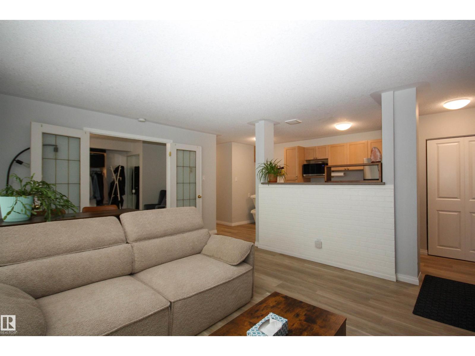 Additional image 3 of 1-11008 124 Street NW, Edmonton, AB, T5M0J4