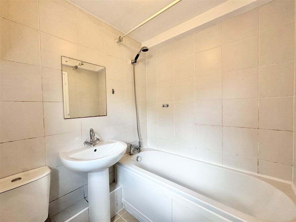 Additional image 4 of 1 bed flat for saleTudor Road, Wilmslow SK9