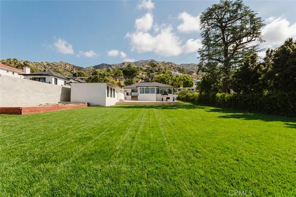 Additional image 89 of 941 Sherlock Drive, Burbank, CA 91501