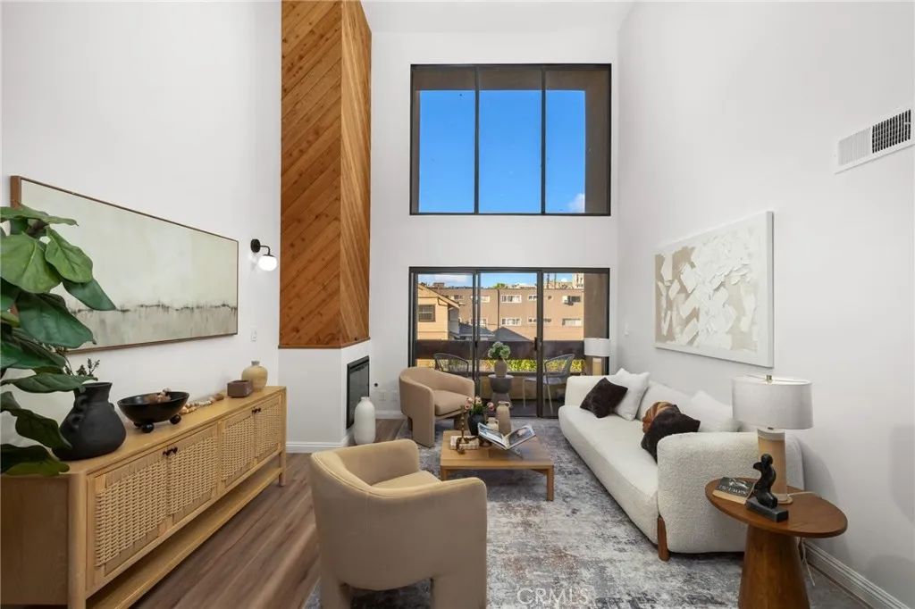 Additional image 19 of 300 S Reno Street Unit 303, Los Angeles, CA 90057