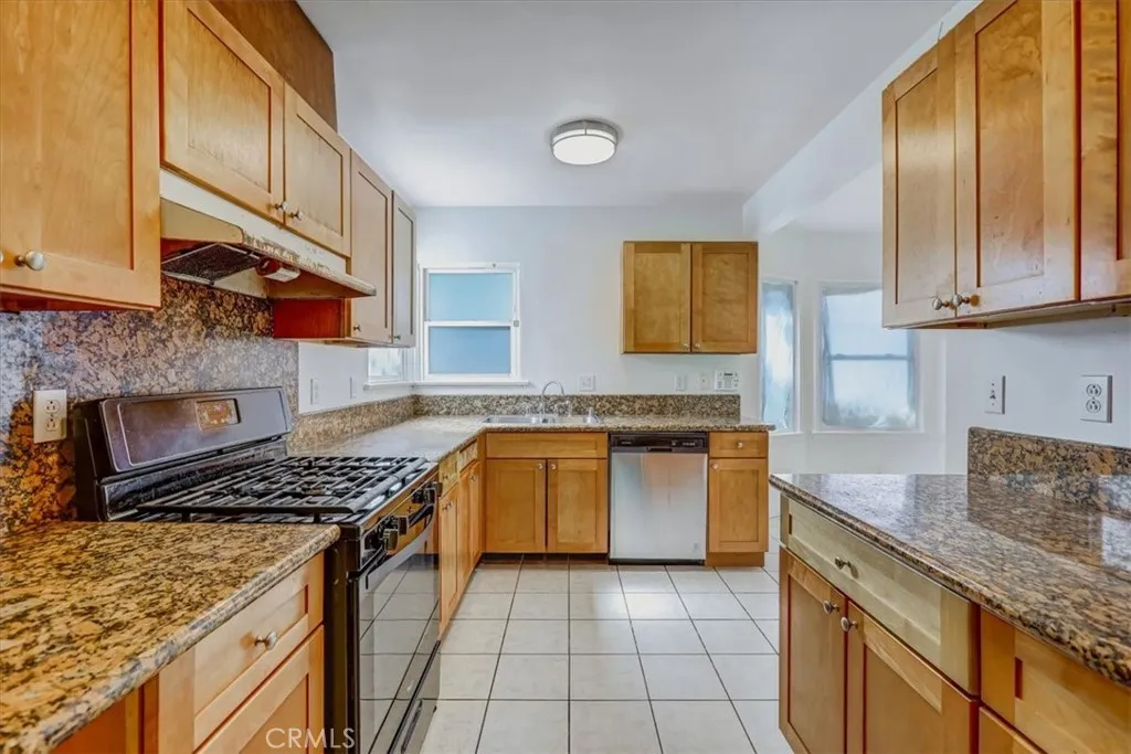 Additional image 65 of 301 E Forhan Street, Long Beach, CA 90805