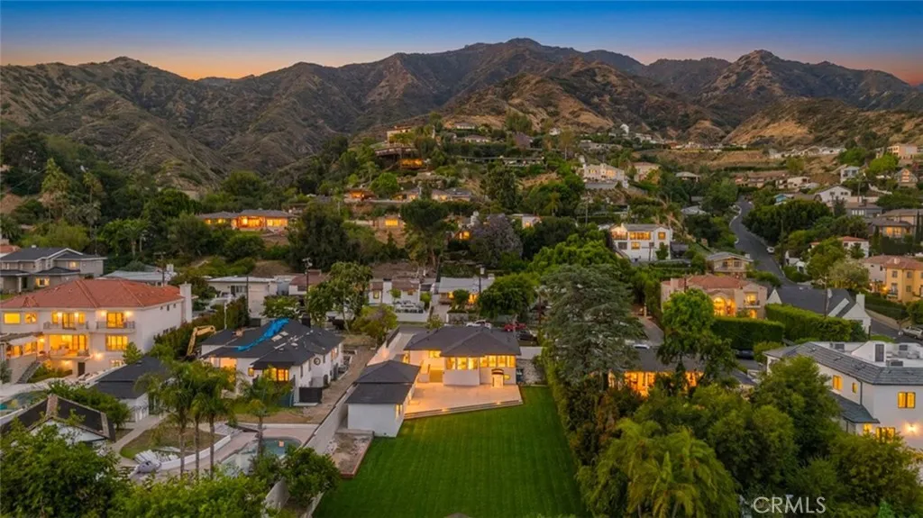 Additional image 87 of 941 Sherlock Drive, Burbank, CA 91501