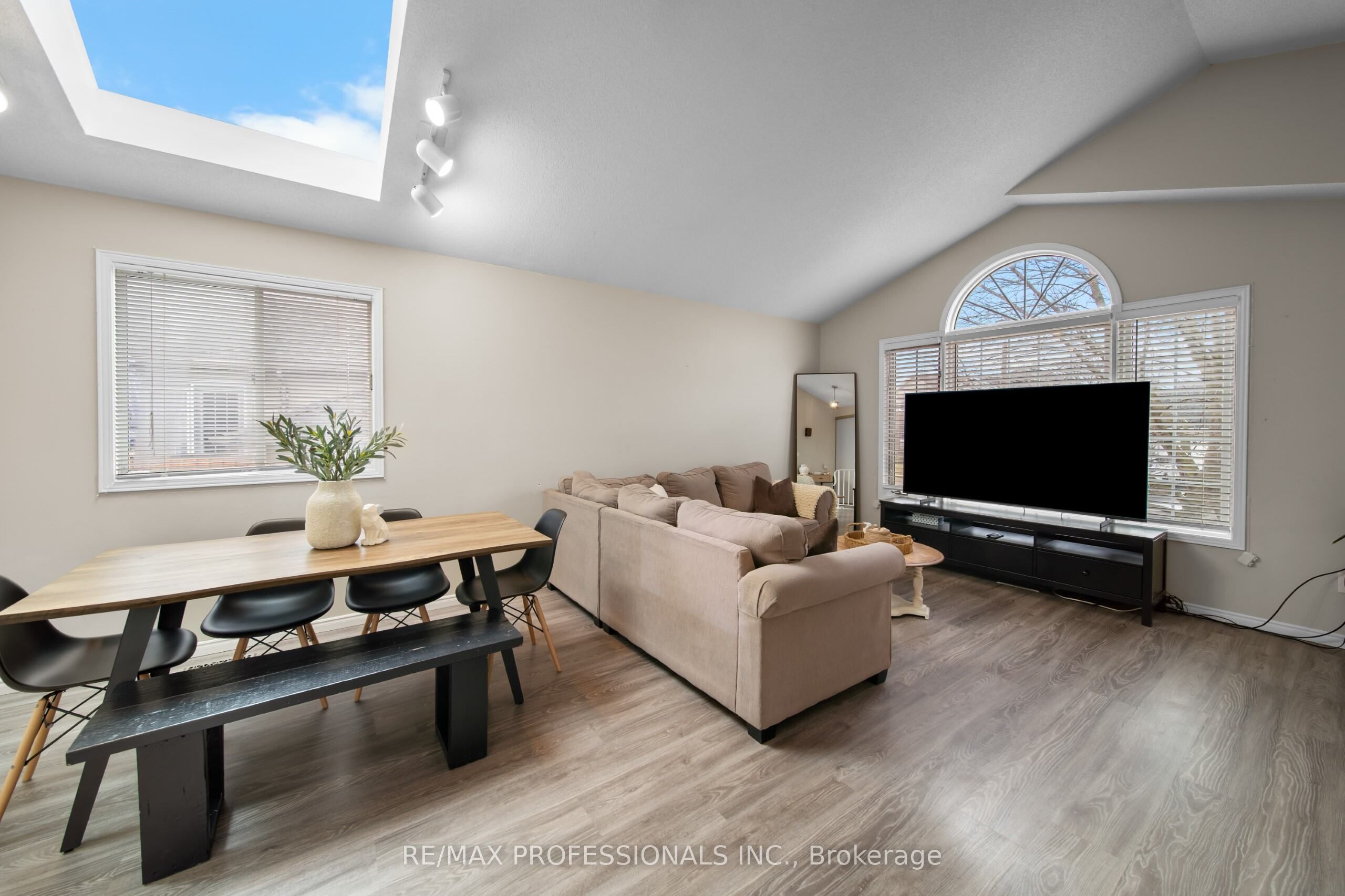Additional image 6 of 522 Trico Drive, Cambridge, ON, N3H 5M5