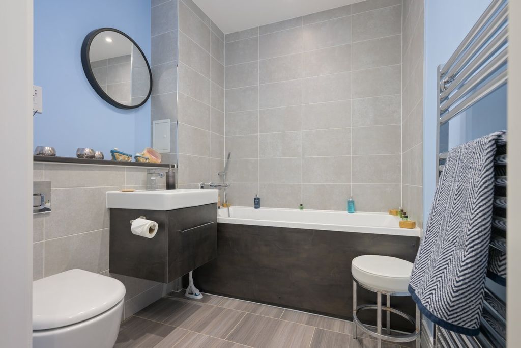 Additional image 21 of 2 bed flat for saleJardine Avenue, Falkirk FK2