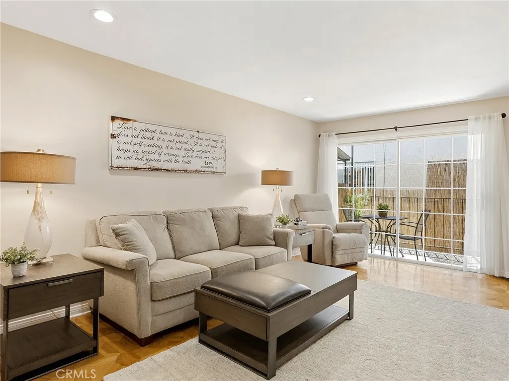 Additional image 12 of 557 E San Jose Avenue Unit 7, Burbank, CA 91501