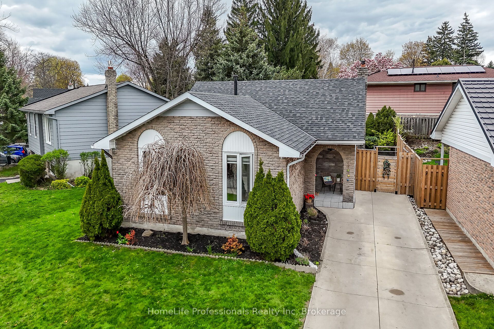 Additional image 2 of 8 Forestgate Avenue, Hamilton, ON, L9C 6A3