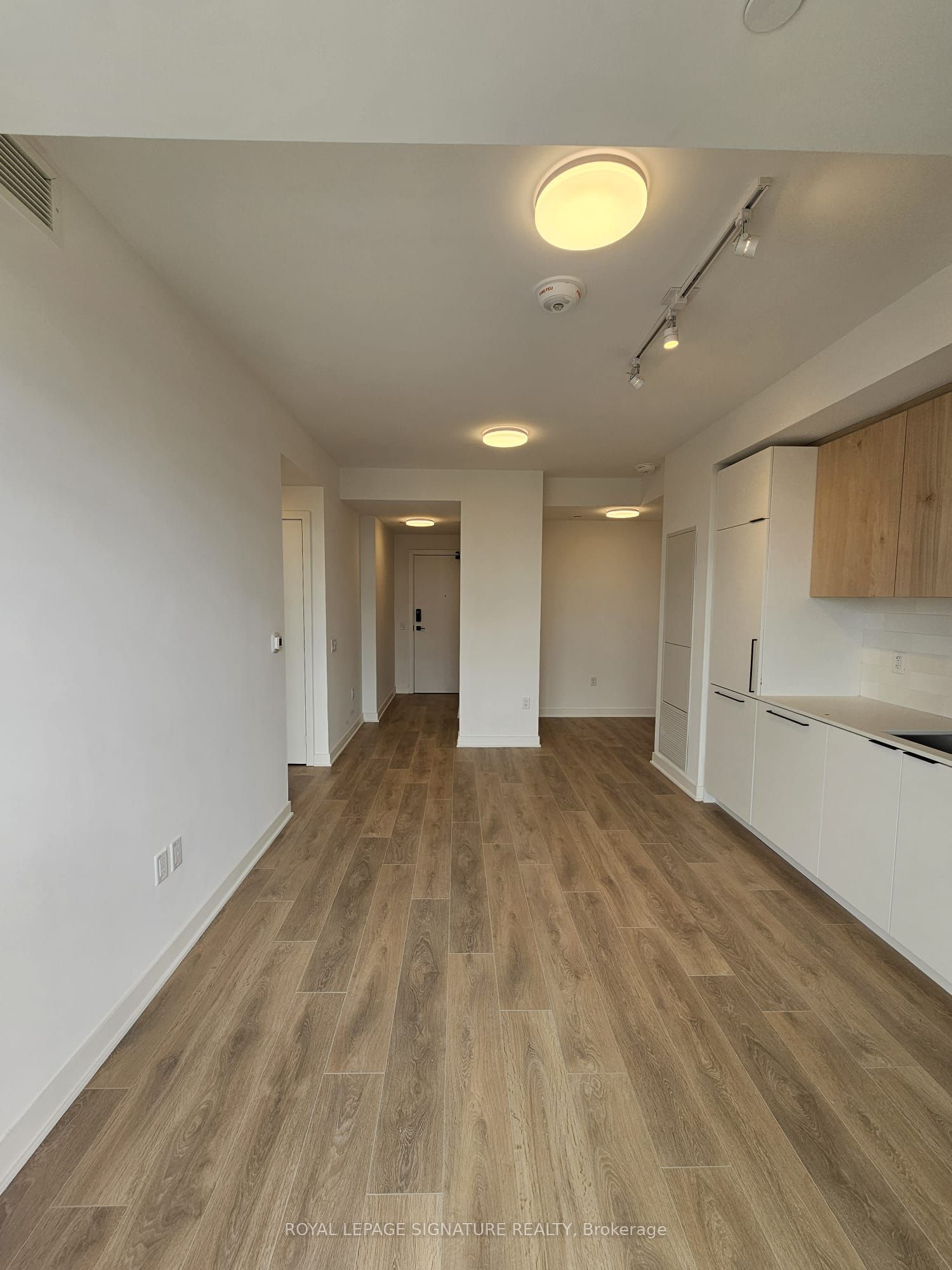 Additional image 5 of 1911-1185 Dupont Street, Toronto, ON, M6H 0G5