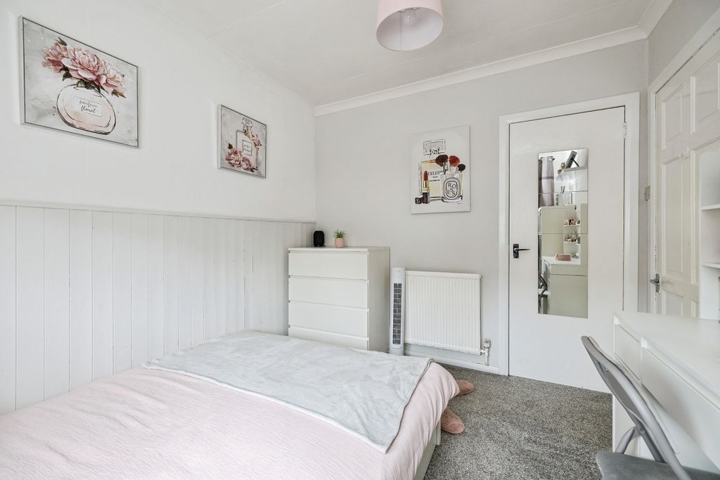 Additional image 11 of 3 bed flat for saleEaster Drylaw Drive, Edinburgh EH4