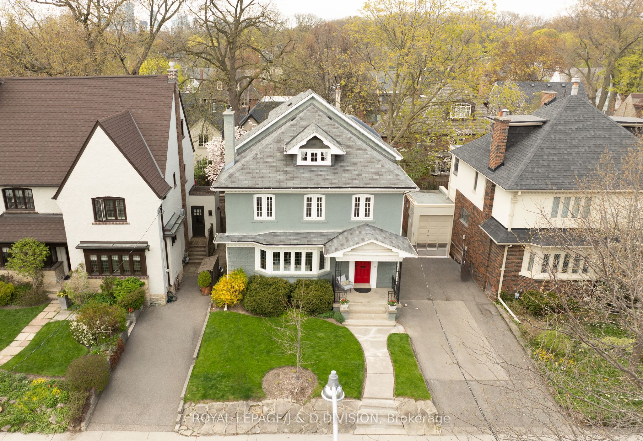 102 Ridge Drive, Toronto, ON, M4T 1B8