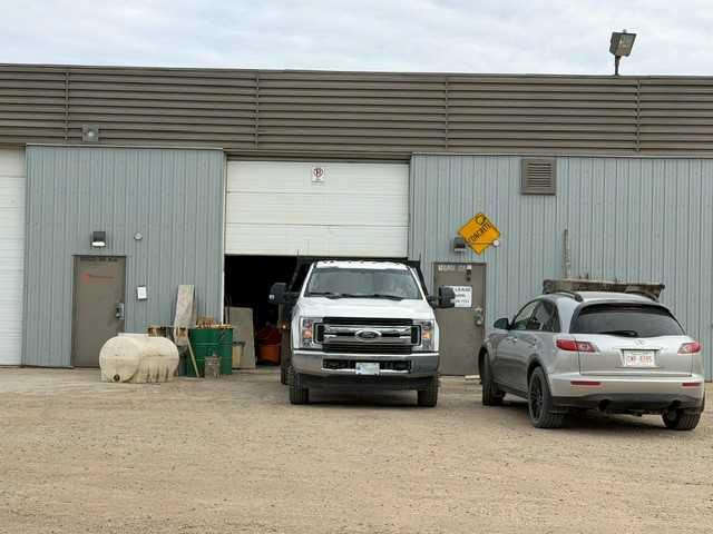 Additional image 2 of 10520 96 Avenue, Grande Prairie, AB, T8V 5S2