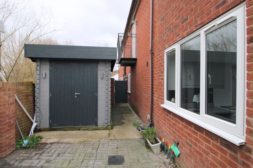 Additional image 27 of 6 bed detached house for saleGwellyn Avenue, Kinmel Bay LL18