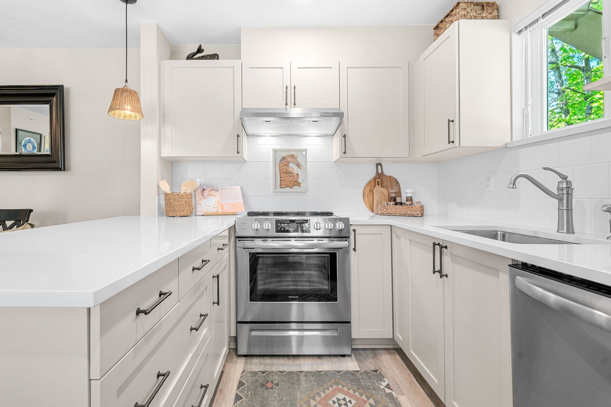 Additional image 5 of 303-365 1st Street E, North Vancouver, BC, V7L 4W5