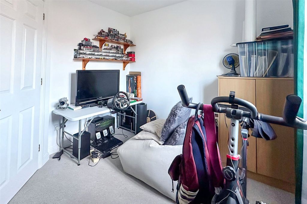 Additional image 14 of 4 bed detached house for saleColumbine Way, Littlehampton, West Sussex BN17