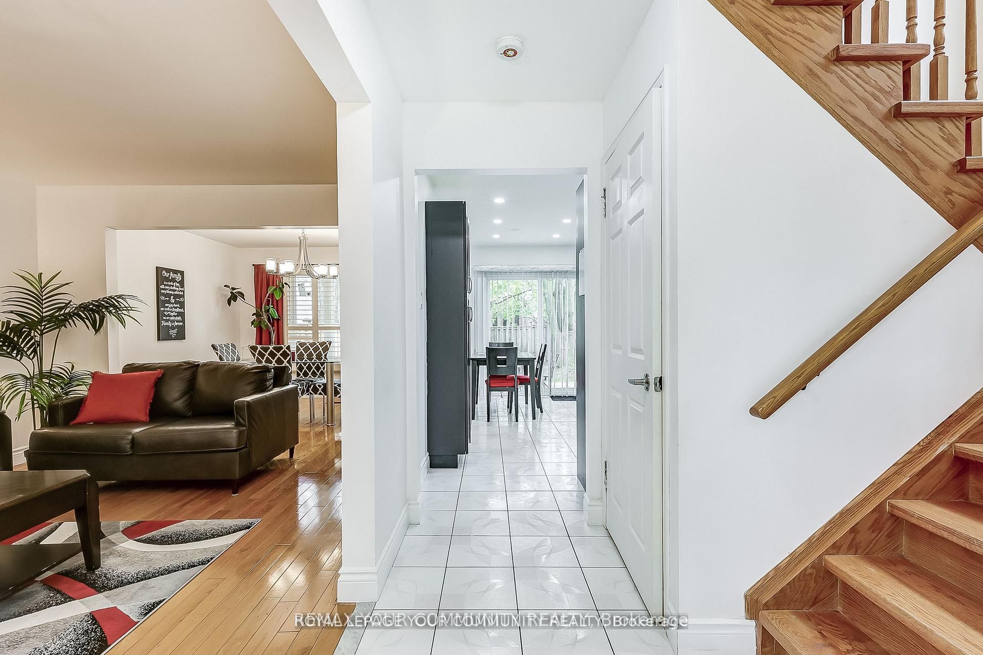 Additional image 6 of 660 Foxwood Trail, Pickering, ON, L1V 3X8