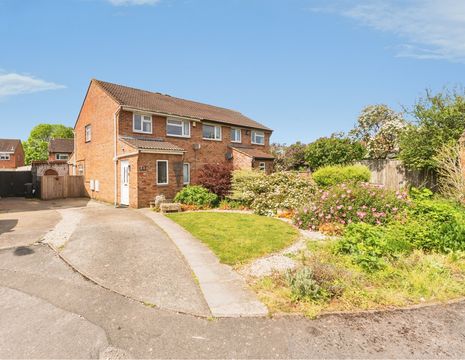 Bakersfield, Longwell Green, Bristol BS30