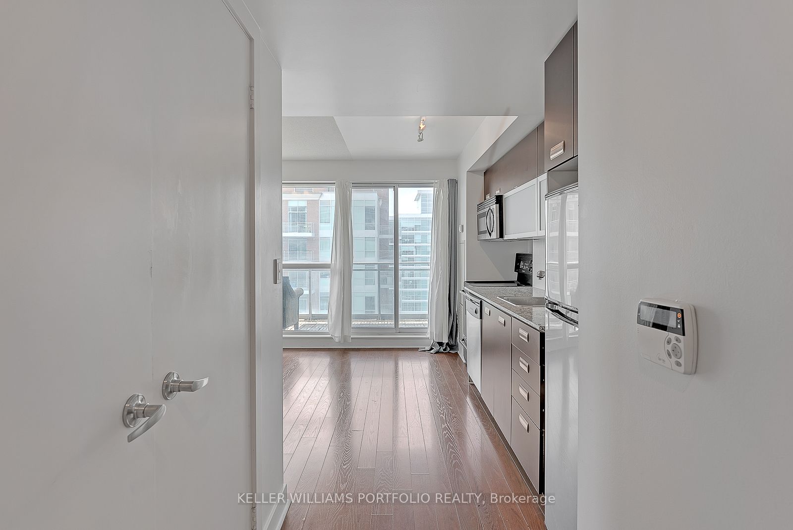 Additional image 2 of 2301-80 Western Battery Road, Toronto, ON, M6K 3S1