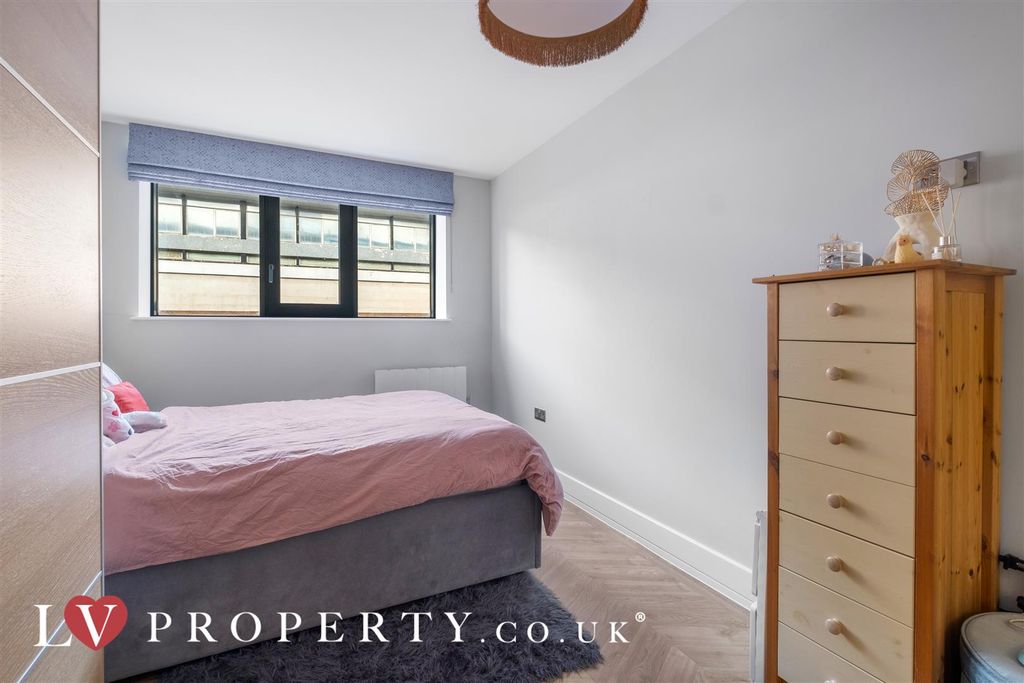 Additional image 10 of 2 bed flat for saleNewhall Street, Birmingham, West Midlands B3
