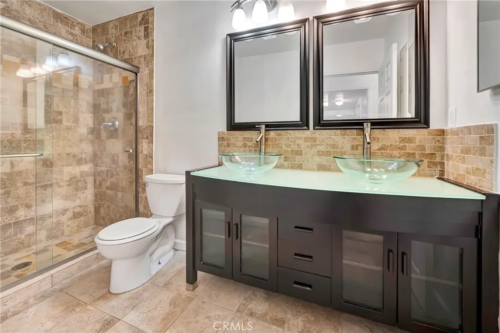 Additional image 16 of 18620 Hatteras Street Unit 247, Tarzana, CA 91356