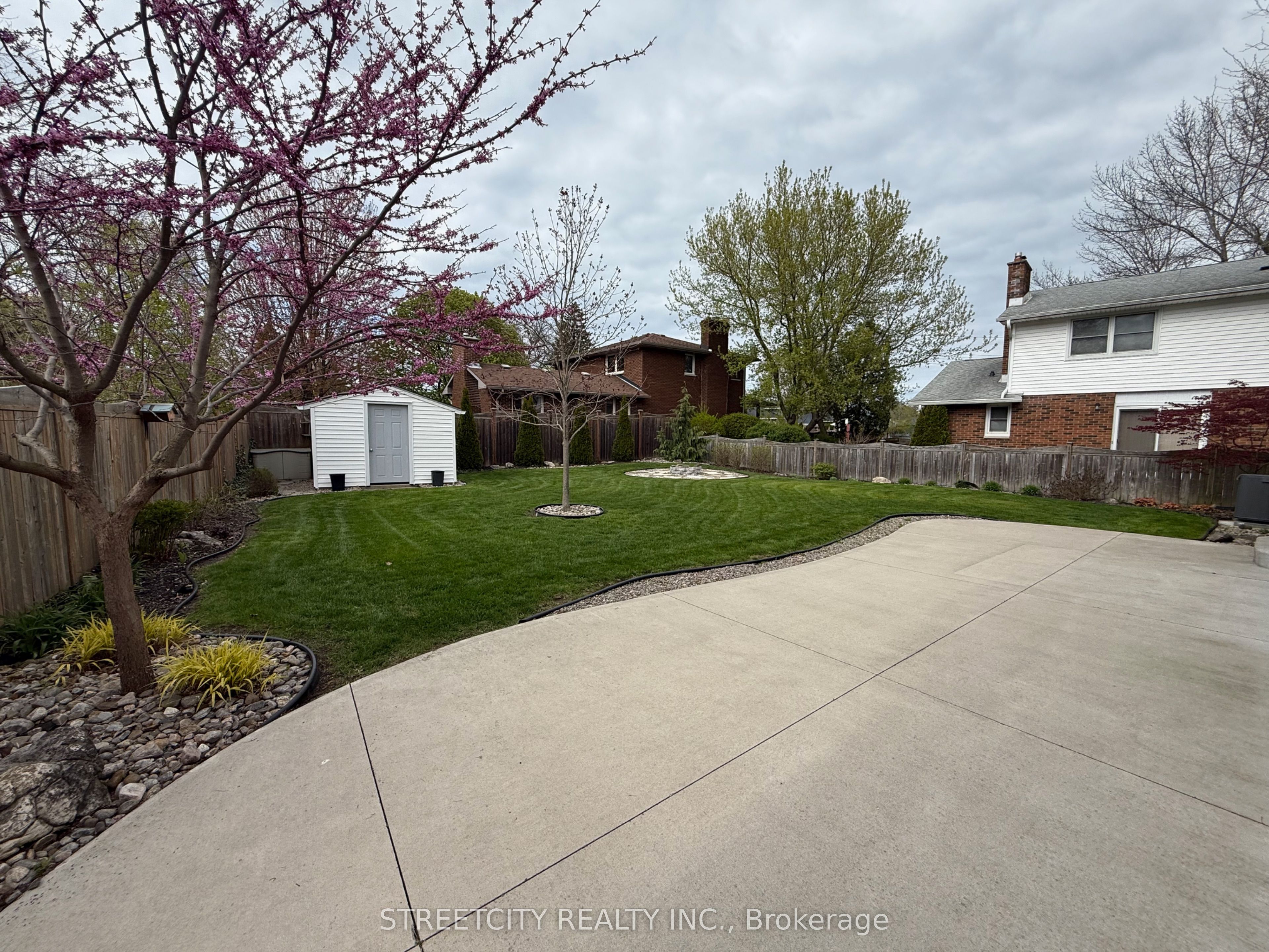 Additional image 3 of 1044 Cathcart Boulevard, Sarnia, ON, N7S 2H2