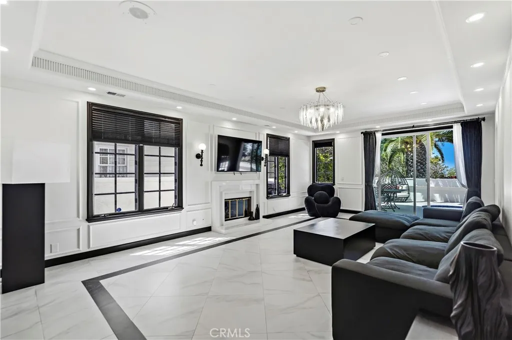Additional image 13 of 19 Belmont, Newport Beach, CA 92660