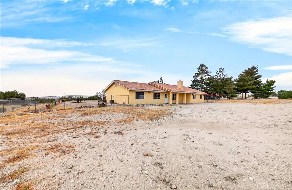 Additional image 102 of 1246 Locust Rd, Pinon Hills, CA 92372