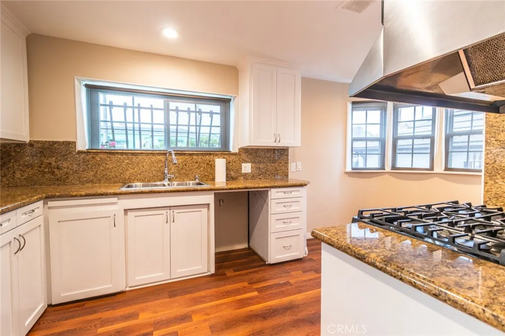 Additional image 66 of 870 N Alexandria Avenue, Los Angeles, CA 90029