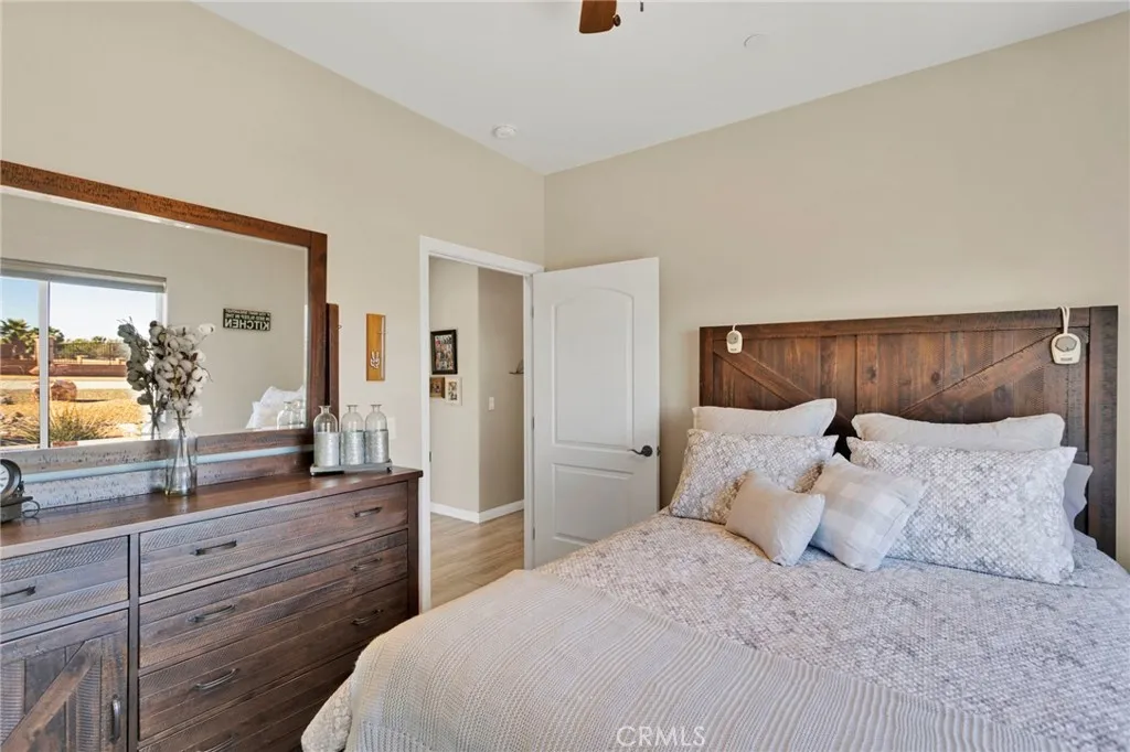 Additional image 88 of 8140 Heartland Cir, Oak Hills, CA 92344