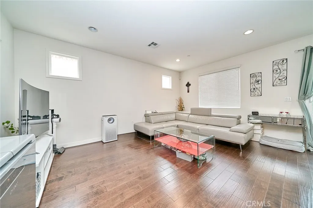 Additional image 12 of 21125 Ingomar Court, Canoga Park, CA 91304