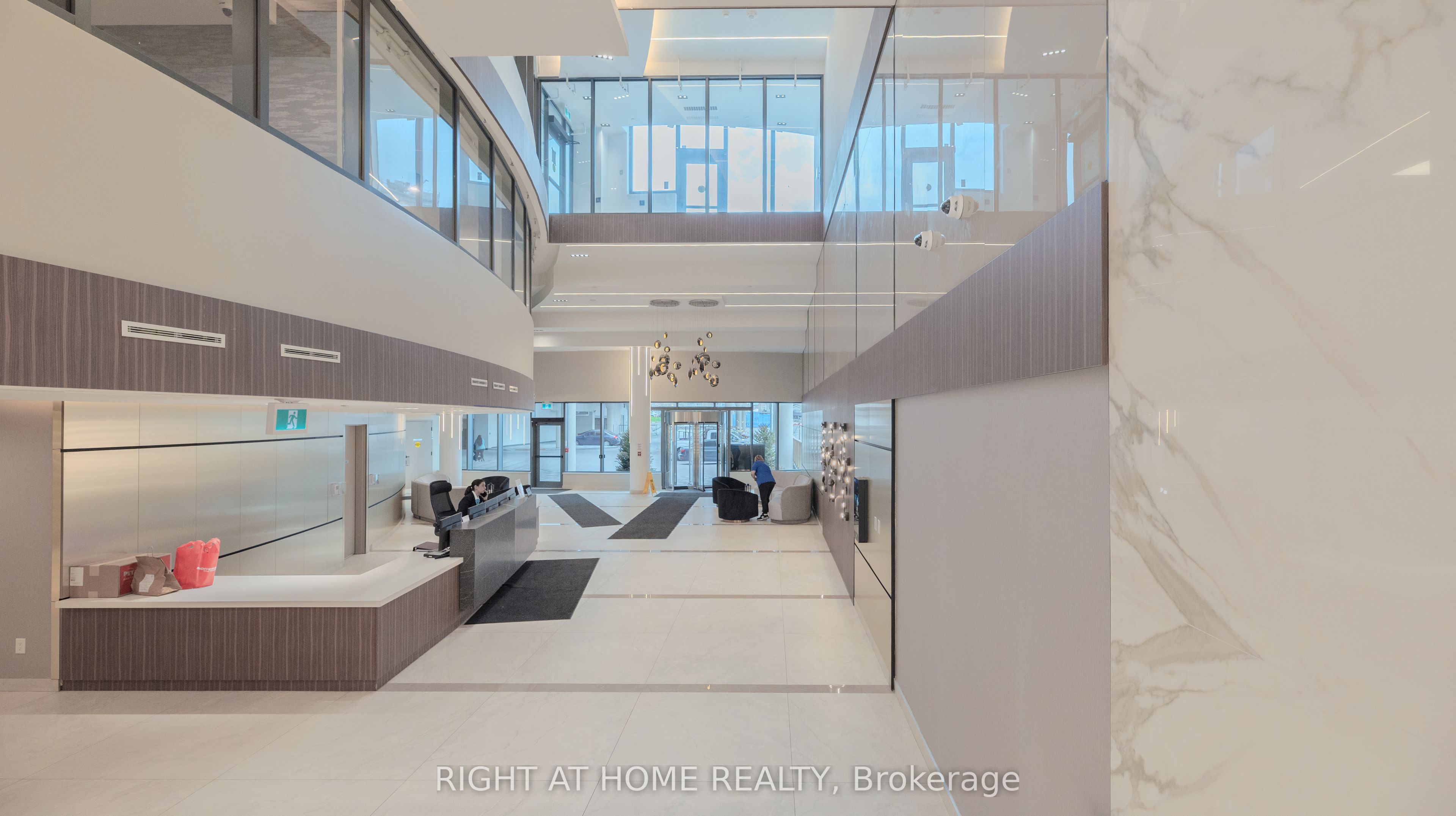 Additional image 2 of PH3-5105 Hurontario Street, Mississauga, ON, L4Z 0C9