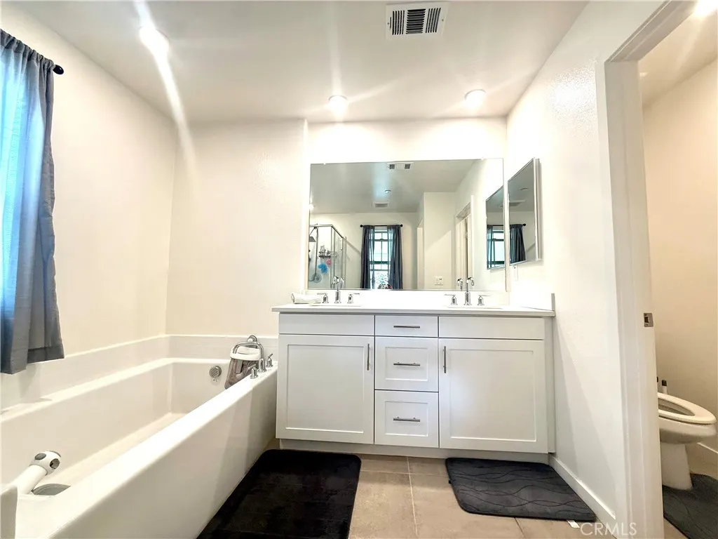 Additional image 12 of 979 W Clover Ave, Rialto, CA 92376