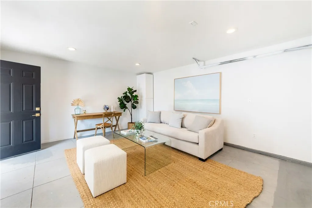 Additional image 109 of 3890 S Harvard Boulevard, Los Angeles, CA 90062