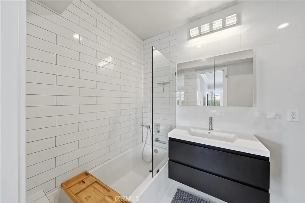 Additional image 32 of 2858 W Keys Ln, Anaheim, CA 92804