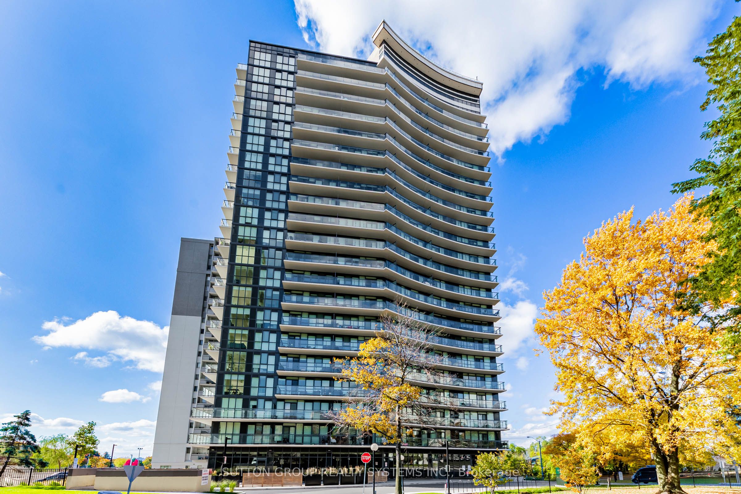 611-1461 Lawrence Avenue W, Toronto, ON, M6L 0A6