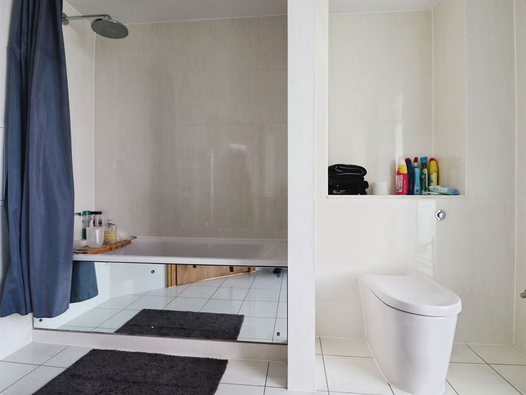Additional image 19 of 2 bed flat for saleHayes Road, Sully, Penarth CF64