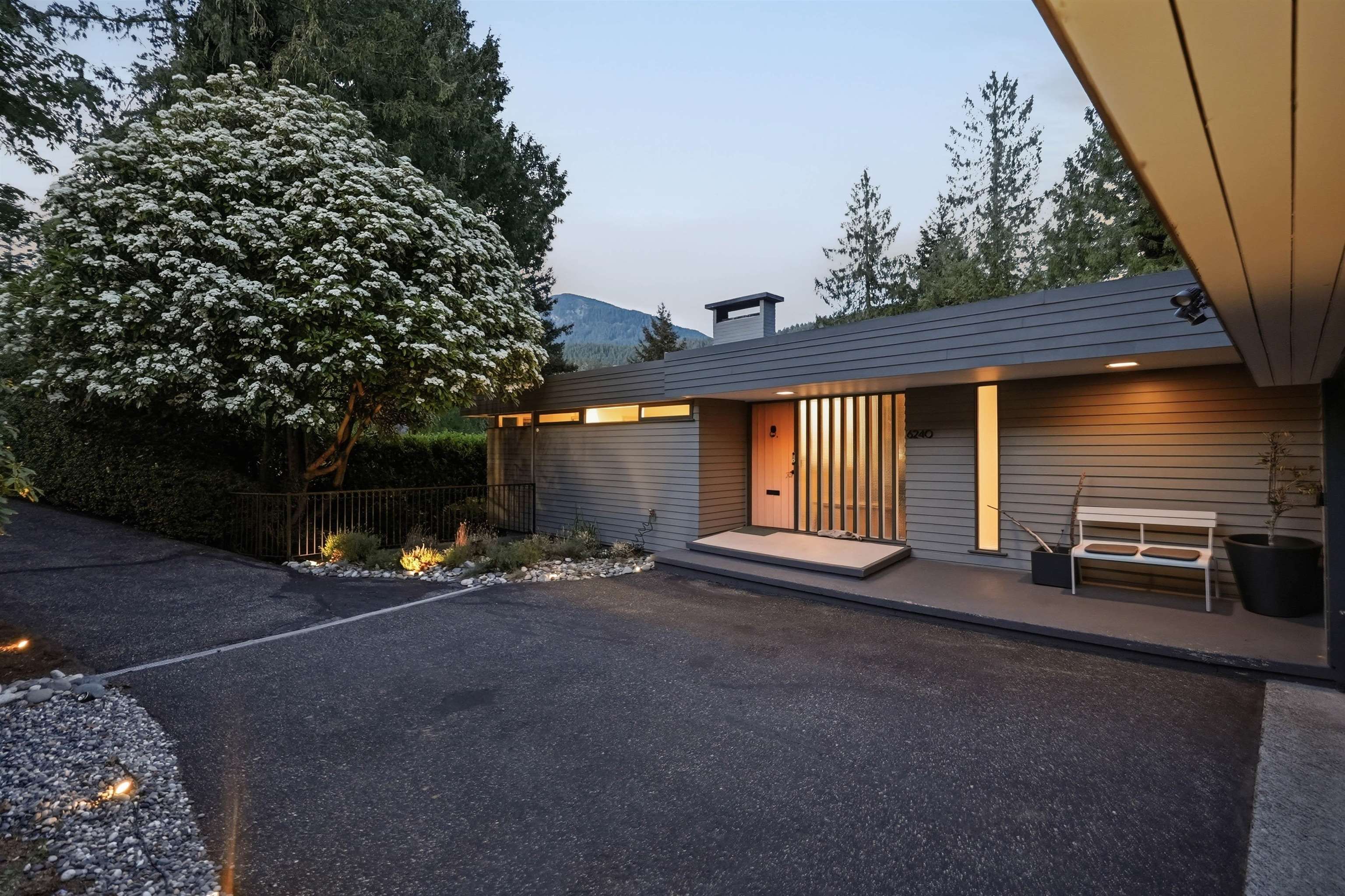 Additional image 2 of 6240 Summit Avenue, West Vancouver, BC, V7W 1Y2