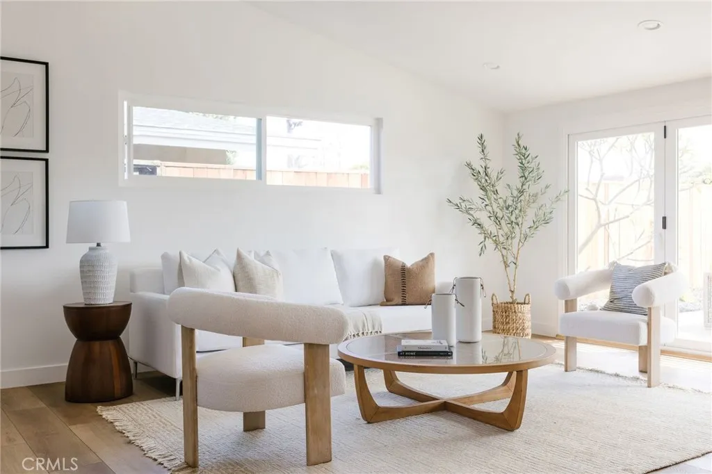 Additional image 21 of 2566 Oxford Ln, Costa Mesa, CA 92626